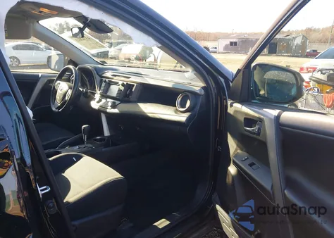 2018 Toyota Rav4 Xle из США, поврежденный, VIN 2T3RFREV3JW828944